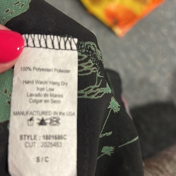 Chris & CAROL KIMONO SIZE SMALL - Picture 11 of 11